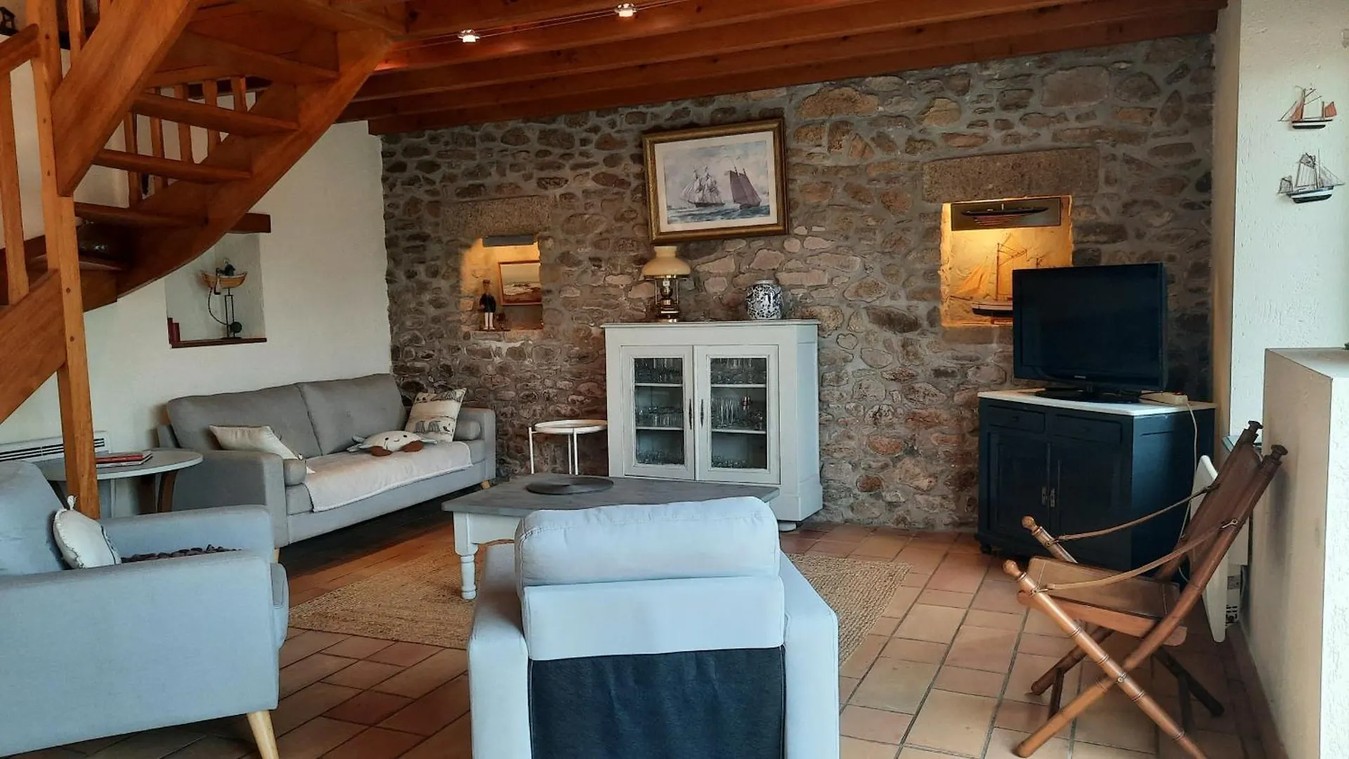 Holiday home Jolie Maison Vue Mer 6 Personnes A Plouguerneau France